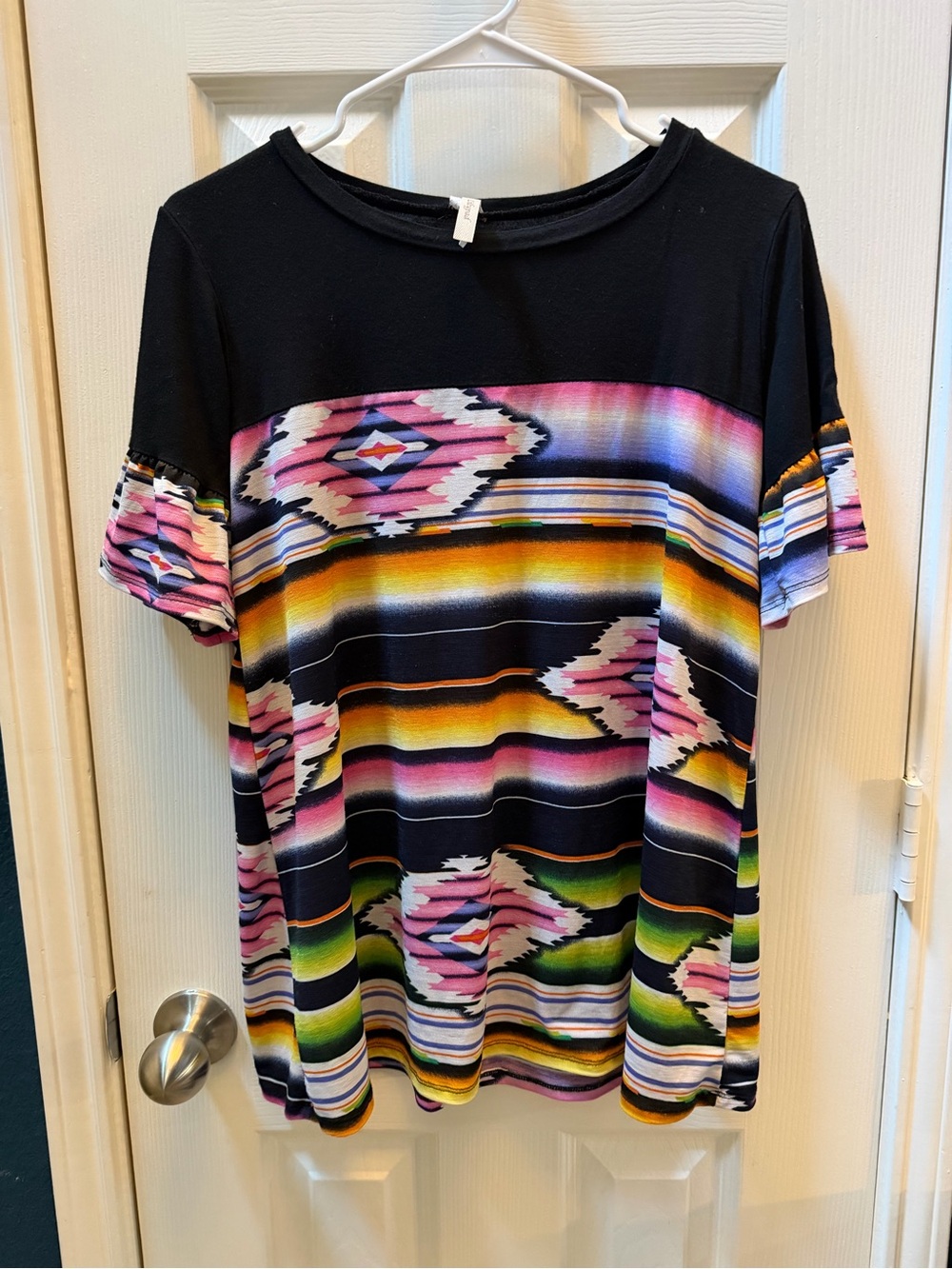 LilyPad size L Black Multicolor Aztec Stripe Short Sleeve Top